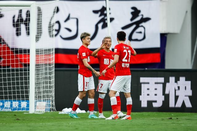 kaiyun·(中国)官方网站-杨韦组合助恒大赛季首次逆转 同时还创一纪录